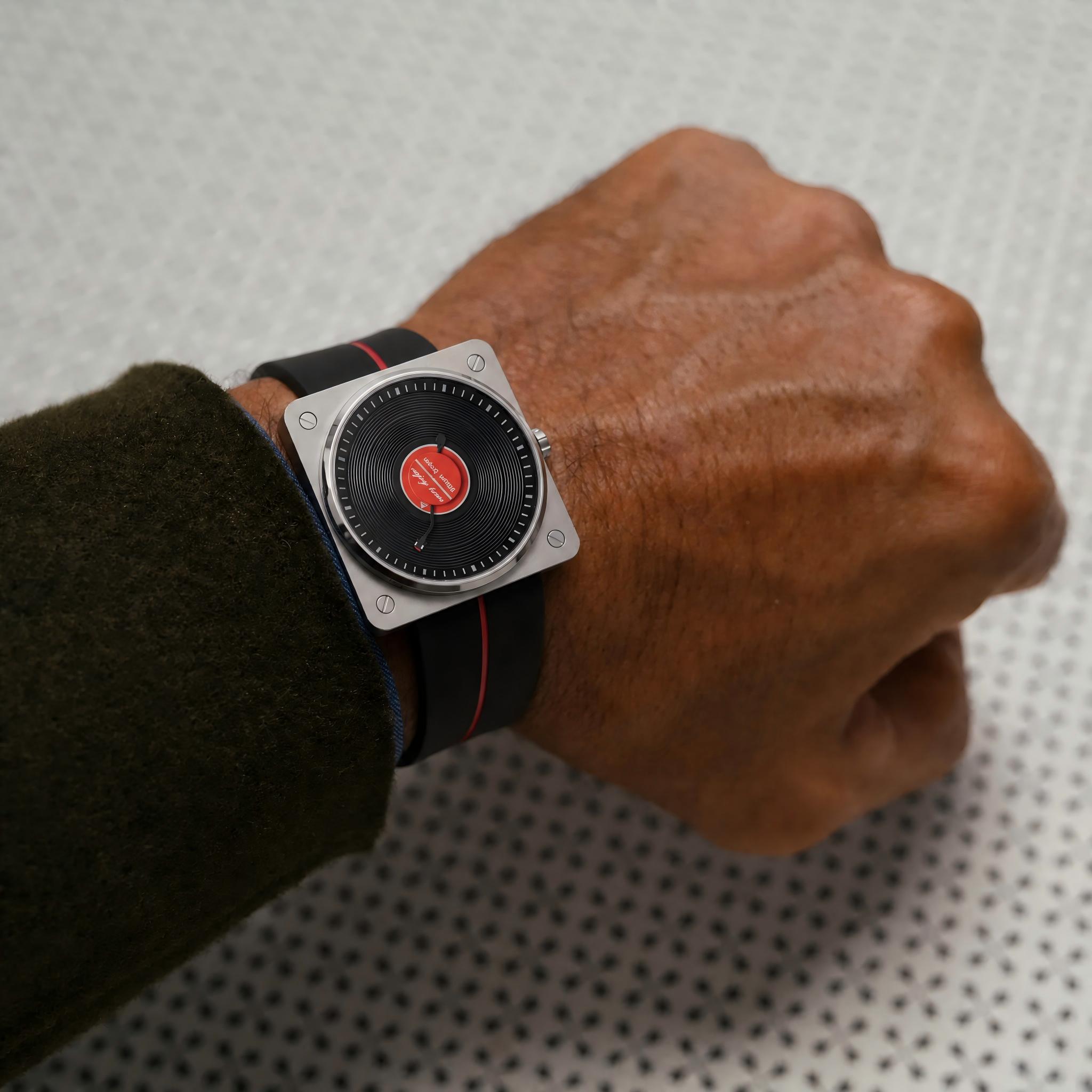 SKU Vinyl Record Quartz Men's  - Vintage Collectible Watches review and price